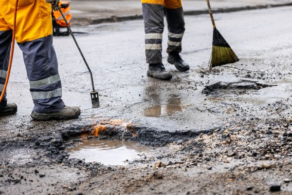 Cost of Gravel Pothole Repair in Lenoir City